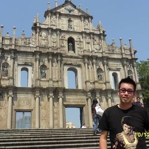 Meet your Posher, Howard